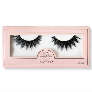 HOUSE OF LASHES ICONIC FALSE LASHES.